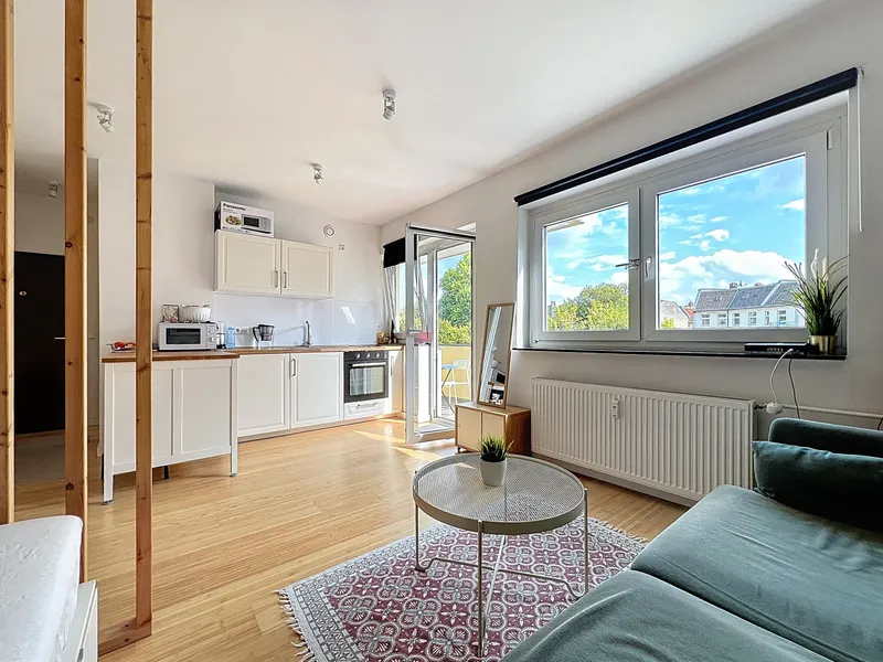 Bright & Fully Furnished Studio with Balcony in the Heart of Reuterkiez — photo 1